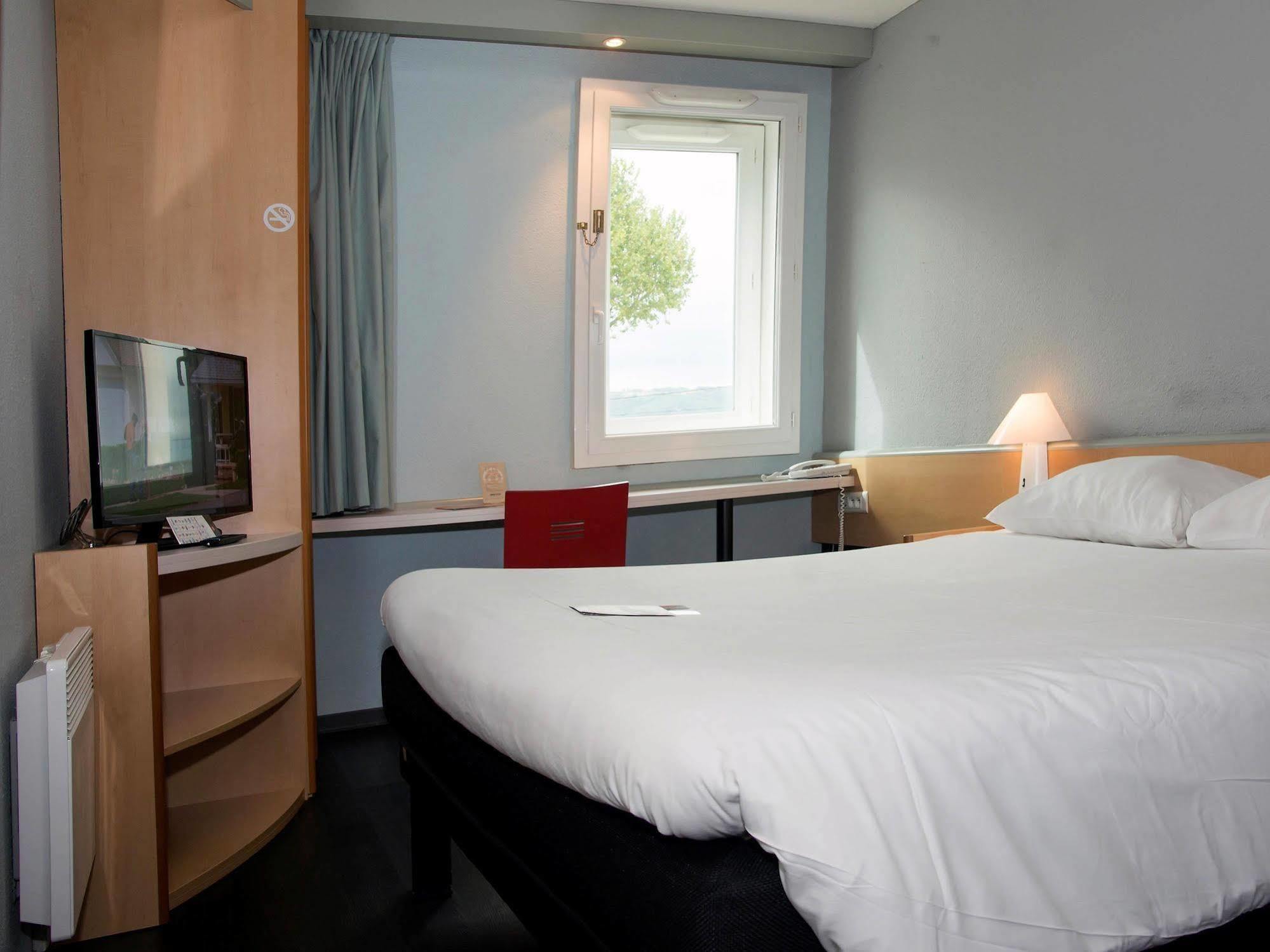 Hotel Ibis Saint Rambert D'Albon Exteriér fotografie